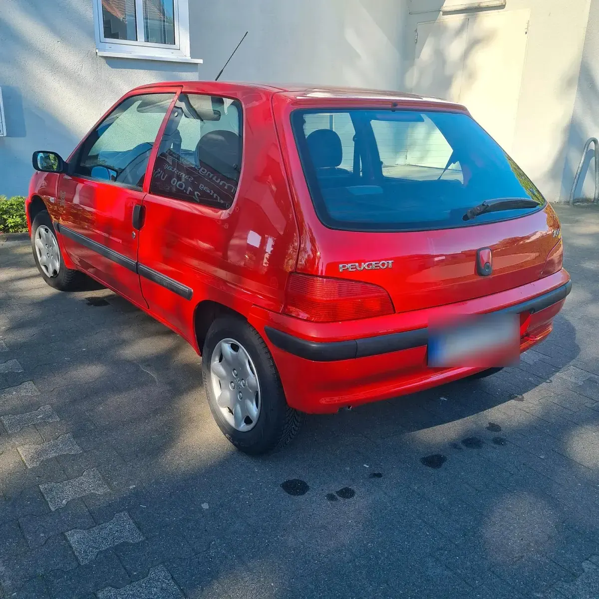 Gebraucht Peugeot 106 60 PS (44 kW) 2003 Rot Kleinwagen