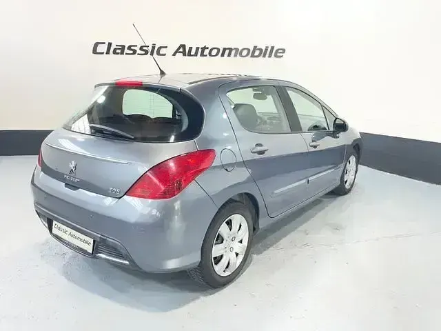 Gebraucht Peugeot 308 Allure 156 PS (114 kW) 2011 Grau Limousine