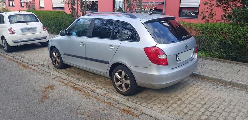 Gebraucht Skoda Fabia 86 PS (63 kW) 2011 Silber Kombi