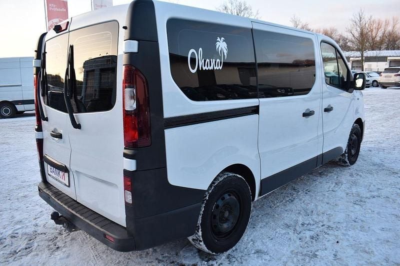 Gebraucht Renault Trafic Expression 125 PS (91 kW) 2017 Weiß Van / Kleinbus