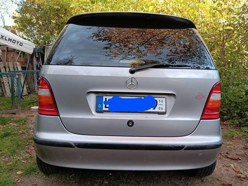 Gebraucht Mercedes A160 Classic 102 PS (75 kW) 2000 Silber Van / Kleinbus