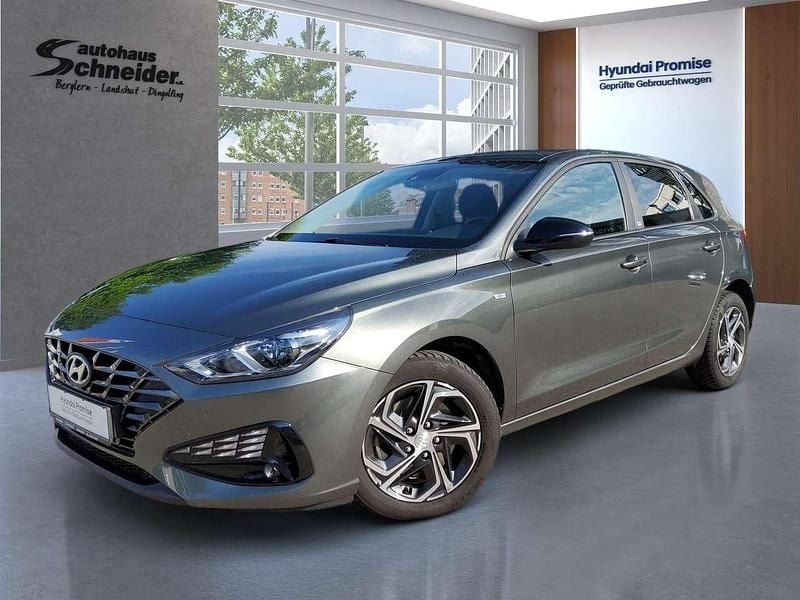 Amazon grey metallic Gebraucht 2022 Hyundai i30 Edition 30 Limousine | 17.890 € (Guter Preis) - Bild 1/4