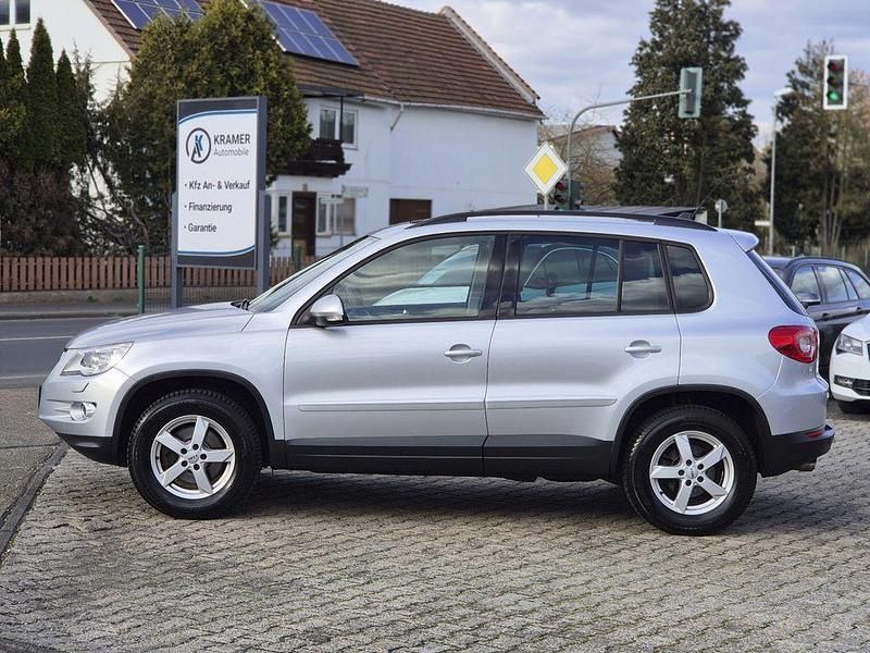 Gebraucht VW Tiguan 140 PS (102 kW) 2010 Silber SUV