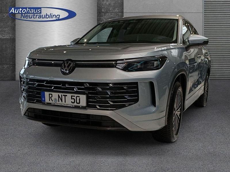 Gebraucht VW Tayron Elegance 150 PS (110 kW) 2025 (silber) oyster silver SUV