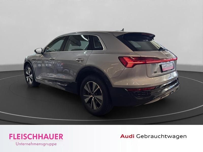 Gebraucht Audi Q8 e-tron S-Line 300 kW (408 PS) 2023 Schwarz SUV