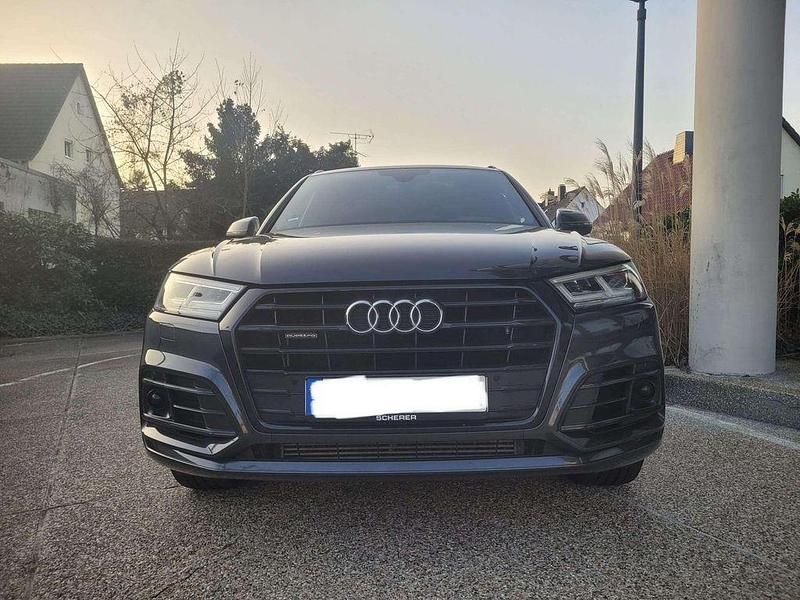 Gebraucht Audi Q5 S-Line 231 PS (169 kW) 2019 Grau SUV