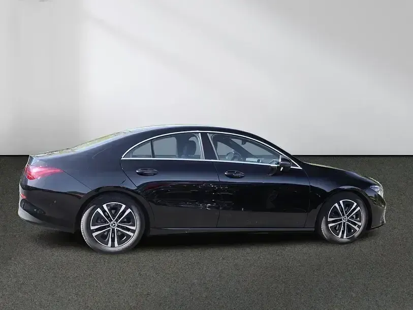 Gebraucht Mercedes CLA200 163 PS (119 kW) 2025 Unilack nachtschwarz Coupé