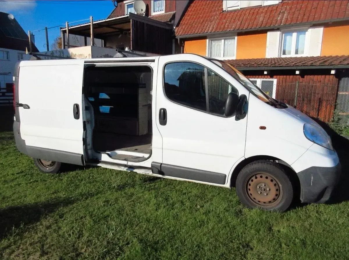 Używany Opel Vivaro 114 KM (83 kW) 2014 Biały Minivan