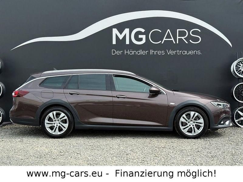 Gebraucht Opel Insignia Country Tourer Exklusiv 260 PS (191 kW) 2018 Kokosnuss braun (m2) Kombi