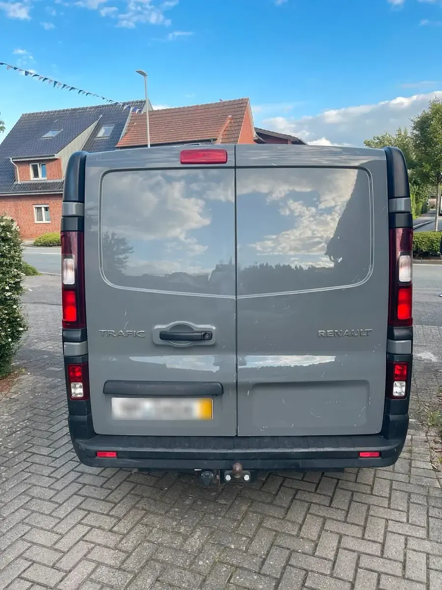 Gebraucht Renault Trafic 116 PS (85 kW) 2015 Van / Kleinbus