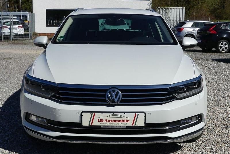 Gebraucht VW Passat Highline 190 PS (139 kW) 2015 Weiß Kombi