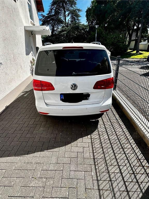 Gebraucht VW Touran 110 PS (80 kW) 2014 Weiß Van / Kleinbus