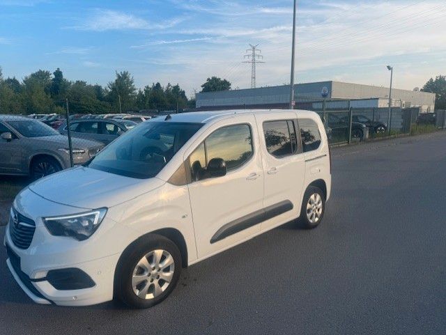 Gebraucht Opel Combo Life Elegance 131 PS (96 kW) 2021 Weiß Van / Kleinbus