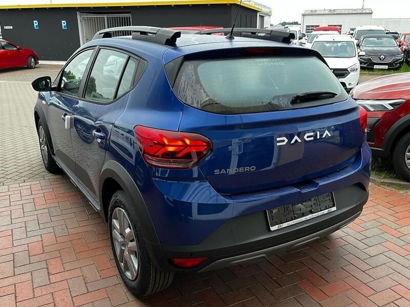 Gebraucht Dacia Sandero Expression 91 PS (66 kW) 2023 Blau Kleinwagen