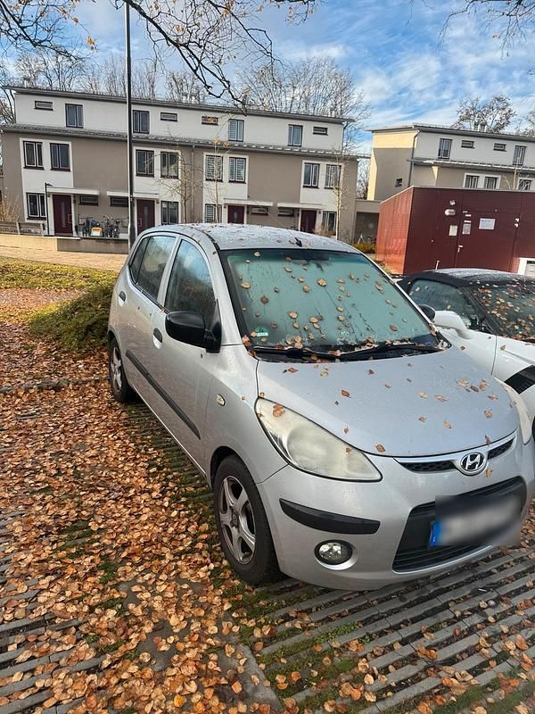 Grau Gebraucht 2009 Hyundai i10 Kleinwagen | 990 € (Superpreis) - Bild 1/4