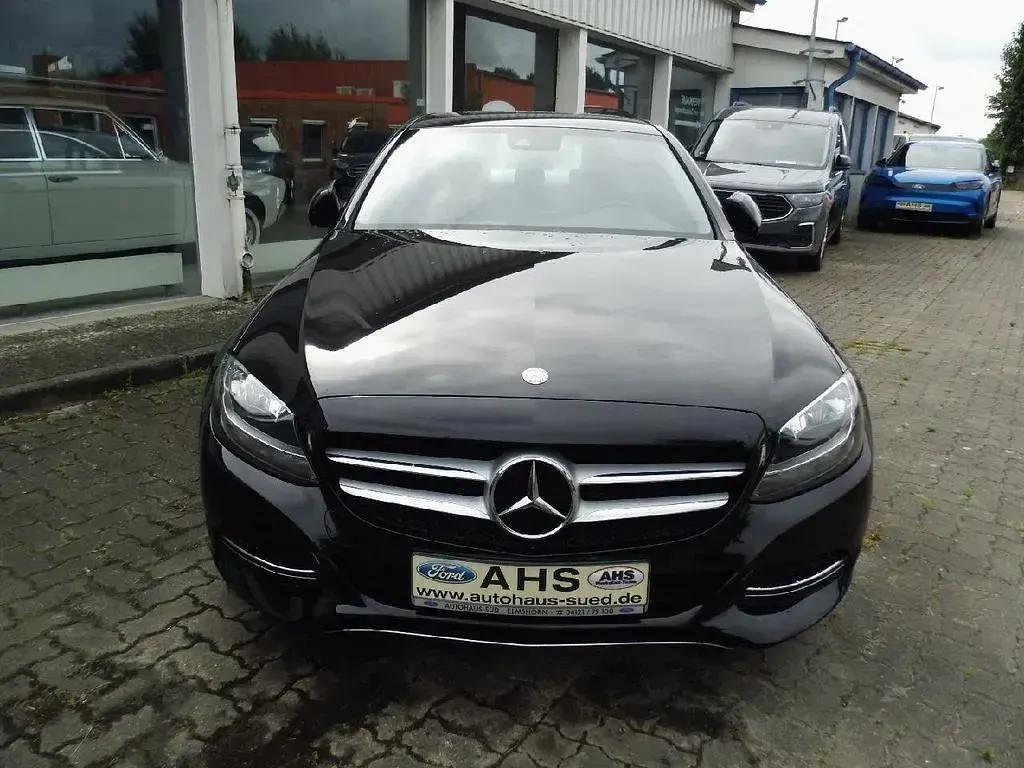 Gebraucht Mercedes C220 170 PS (125 kW) 2014 Obsidianschwarz  metalliclack Limousine