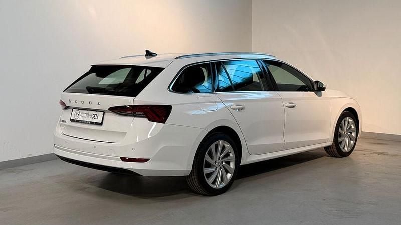 Gebraucht Skoda Octavia Style 204 PS (150 kW) 2021 Weiß Kombi