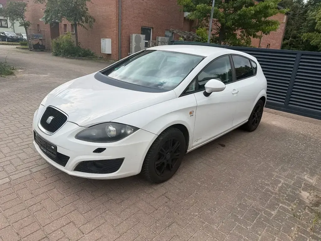 Gebraucht Seat Leon Copa 105 PS (77 kW) 2012 Weiß Limousine