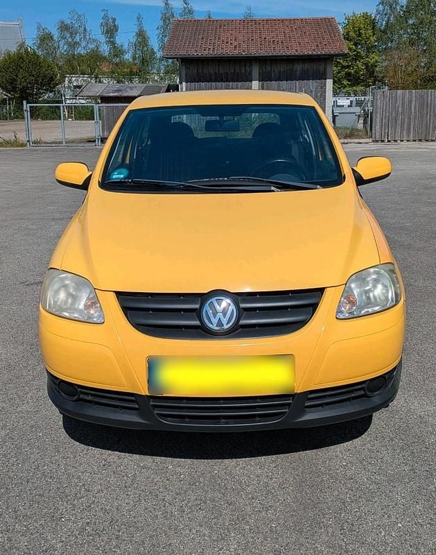 Usata VW Fox 55 CV (40 kW) 2005 Giallo Utilitaria