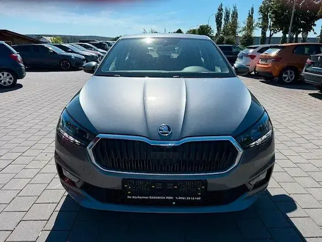 Gebraucht Skoda Fabia Selection 80 PS (58 kW) 2025 Grau Kleinwagen