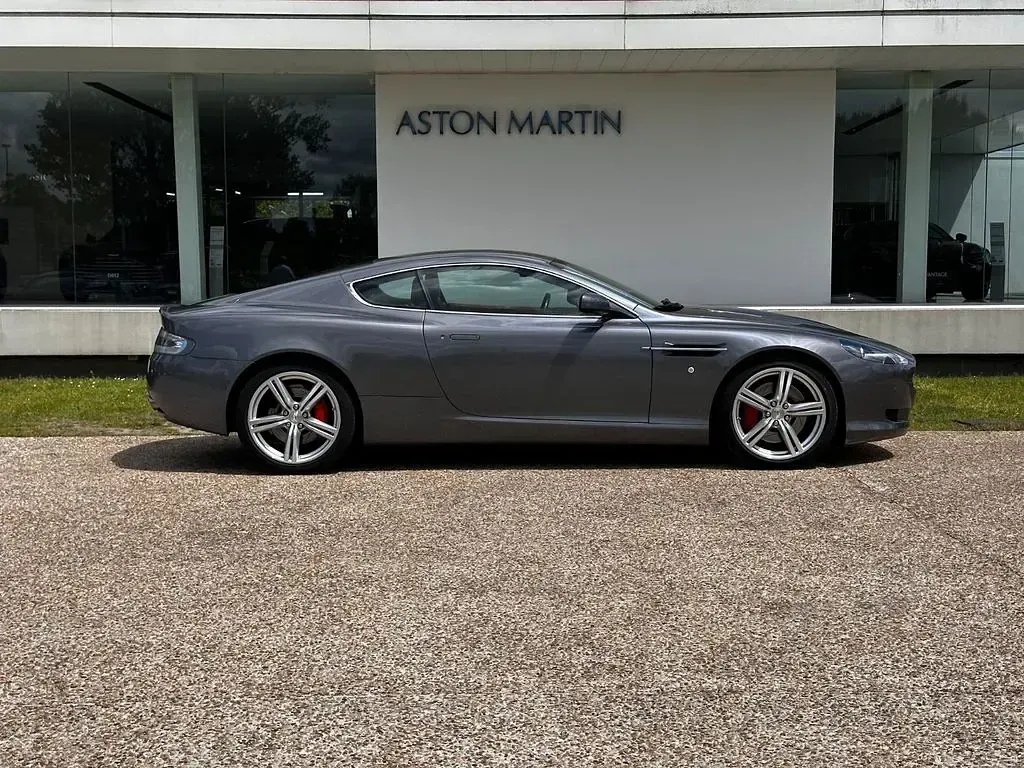 Occasion Aston Martin DB9 477 ch (350 kW) 2009 Gris