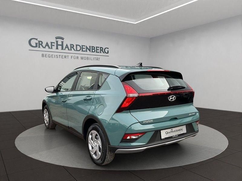 Neu Hyundai Bayon Select 101 PS (74 kW) 2025 Grün SUV