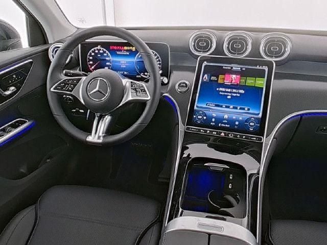 Gebraucht Mercedes GLC300e 313 PS (230 kW) 2024 SUV