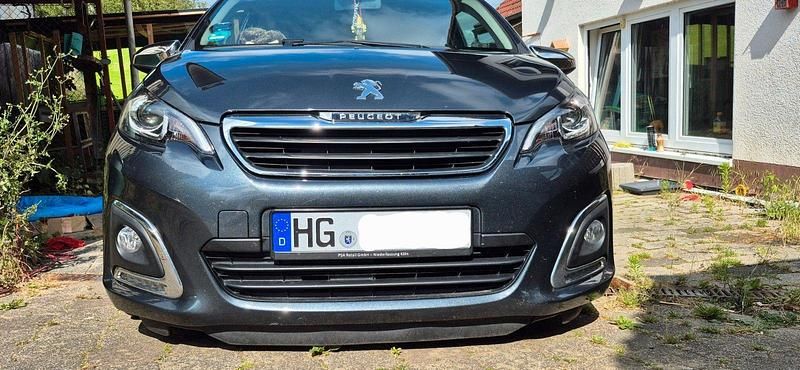 Grau Gebraucht 2020 Peugeot 108 Allure Kleinwagen | 8.400 € (Fairer Preis) - Bild 1/4