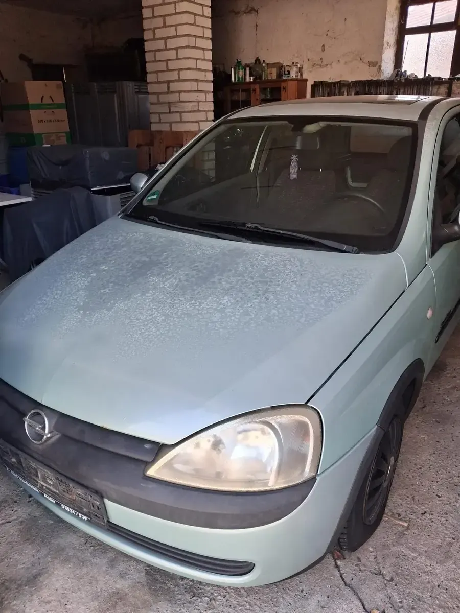 Używany Opel Corsa 58 KM (42 kW) 2001 Zielony Hatchback