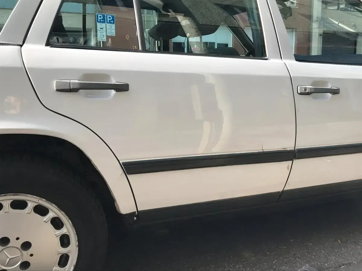 Gebraucht Mercedes 230 130 PS (95 kW) 1989 Weiß Kombi