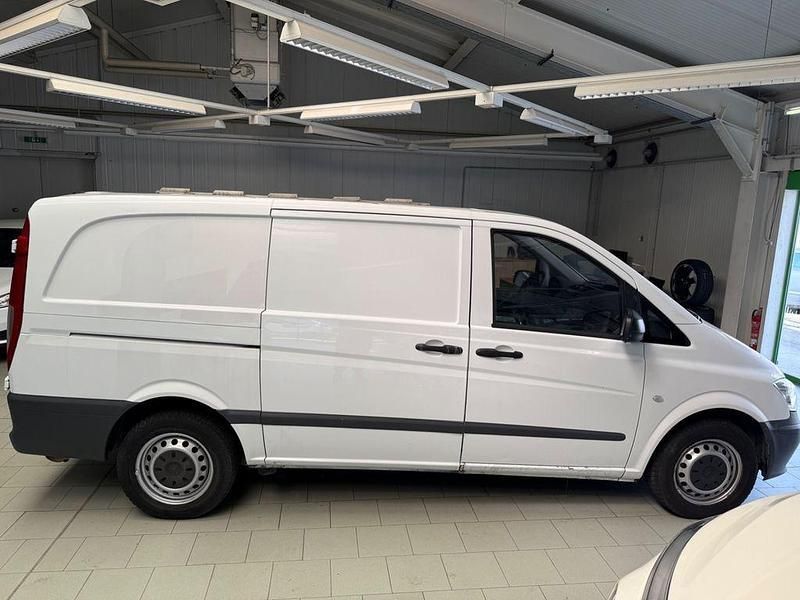 Gebraucht Mercedes Vito 95 PS (69 kW) 2010 Weiß Van
