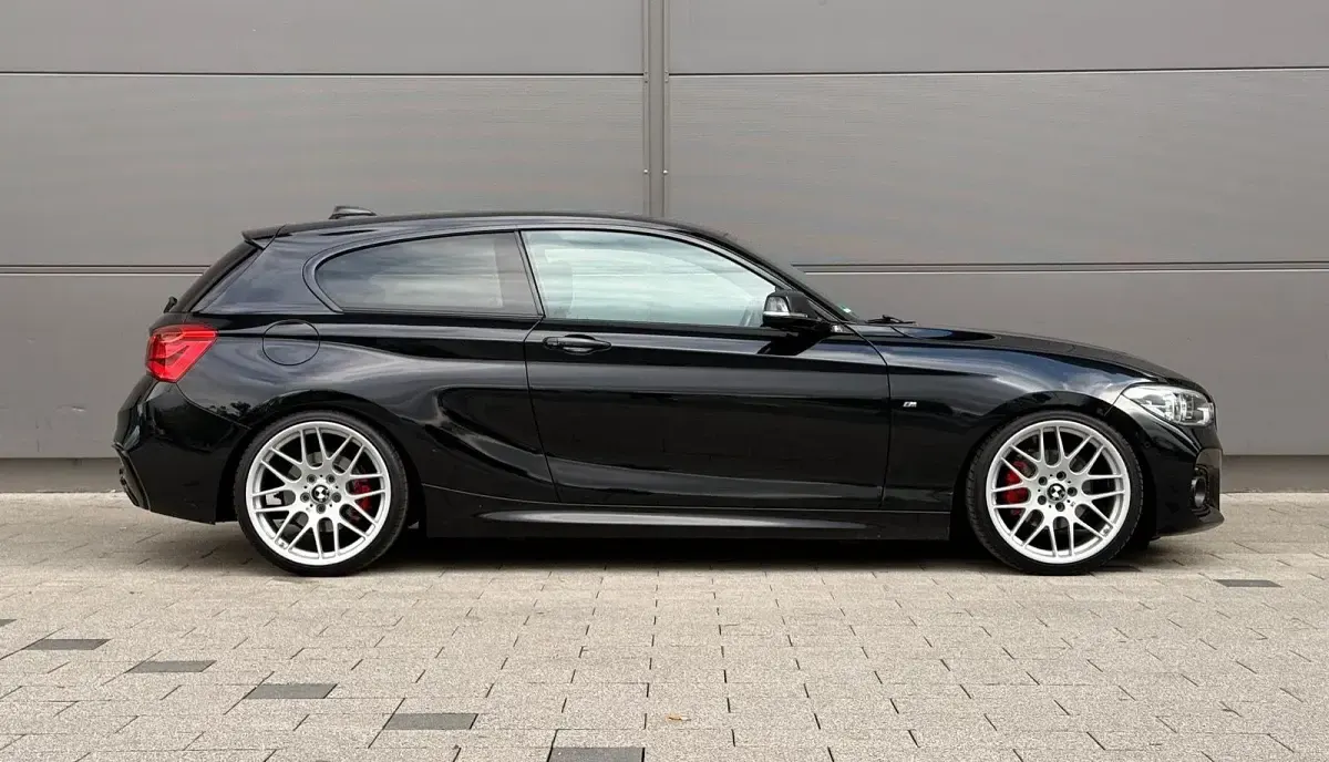 Gebraucht BMW 120 M Sport 190 PS (139 kW) 2015 Schwarz Kleinwagen