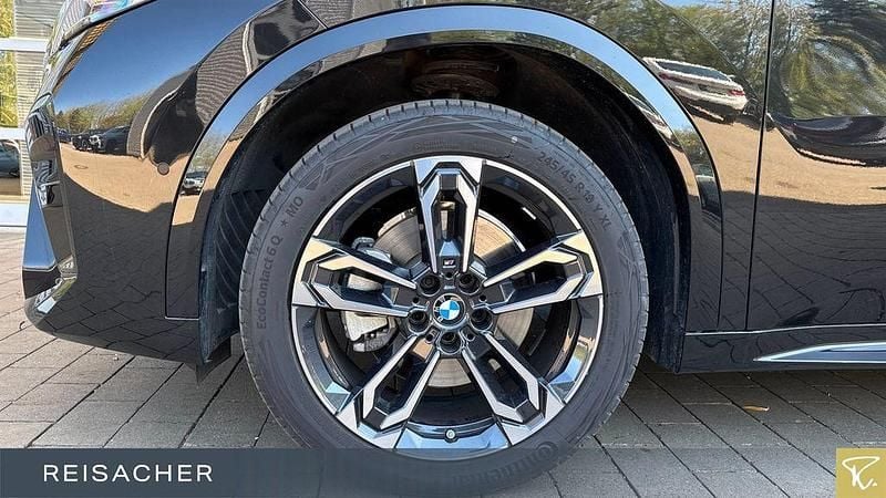 Gebraucht BMW X2 Efficient Dynamics 156 PS (114 kW) 2025 Saphirschwarz metallic SUV