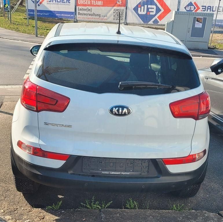 Gebraucht Kia Sportage Attract 135 PS (99 kW) 2014 Weiß SUV
