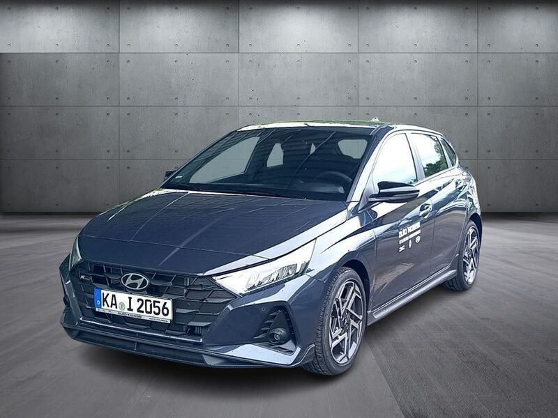 Grau Neu 2025 Hyundai i20 N Line Limousine | 23.990 € (Etwas zu teuer) - Bild 1/4