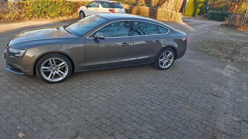 Gebraucht Audi A5 Sportback S-Line 190 PS (139 kW) 2015 Grau Kleinwagen