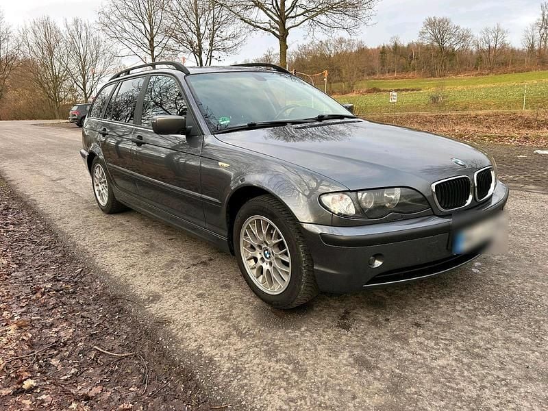 Gebraucht BMW 320 150 PS (110 kW) 2001 Silber Kombi