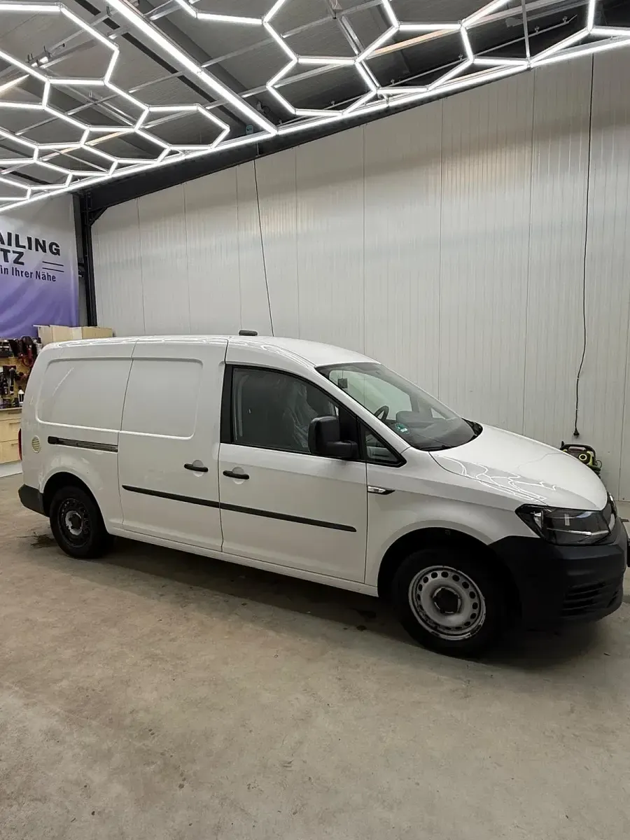 Gebraucht VW Caddy 102 PS (75 kW) 2016 Weiß Van / Kleinbus