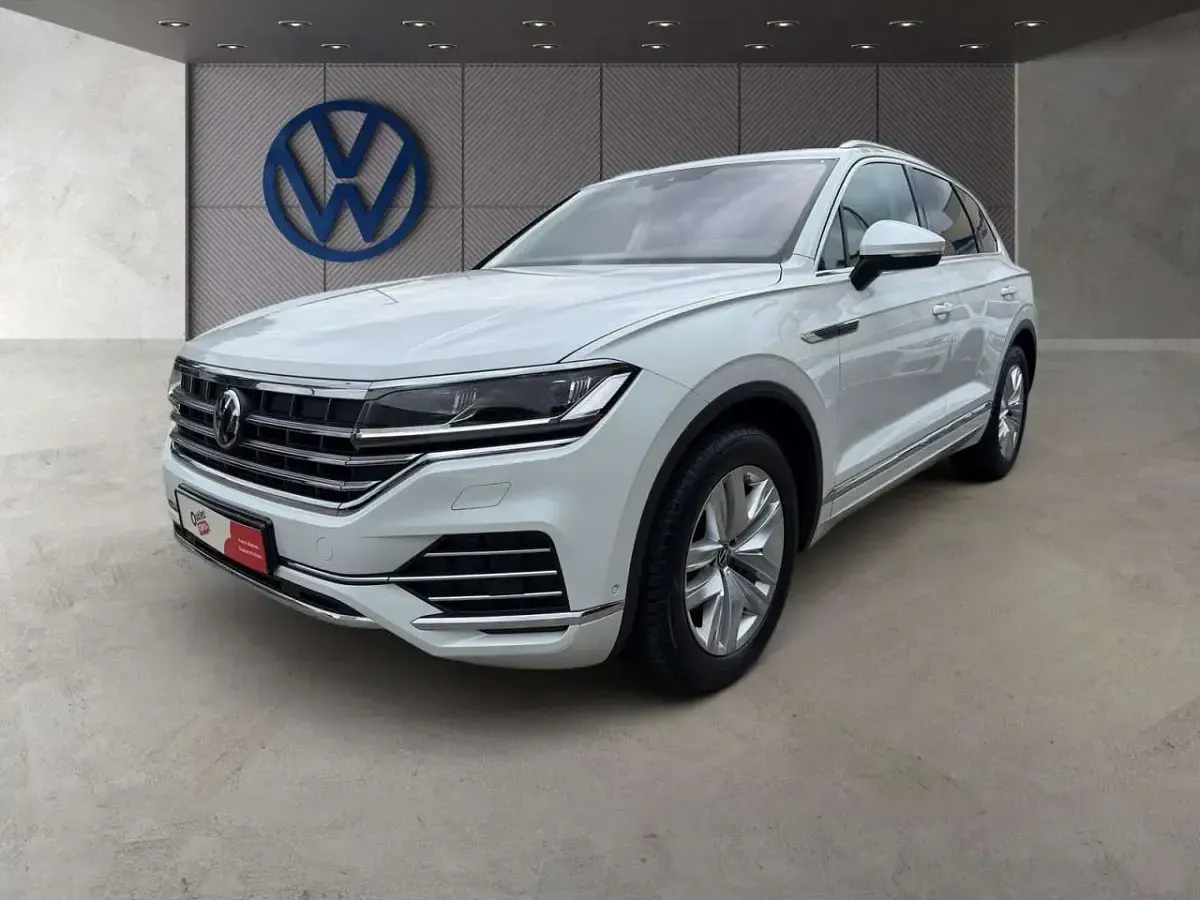 Gebraucht VW Touareg 231 PS (169 kW) 2021 Oryxweiß perlmutteffekt SUV