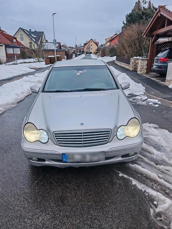 Gebraucht Mercedes C220 150 PS (110 kW) 2003 Grau Limousine