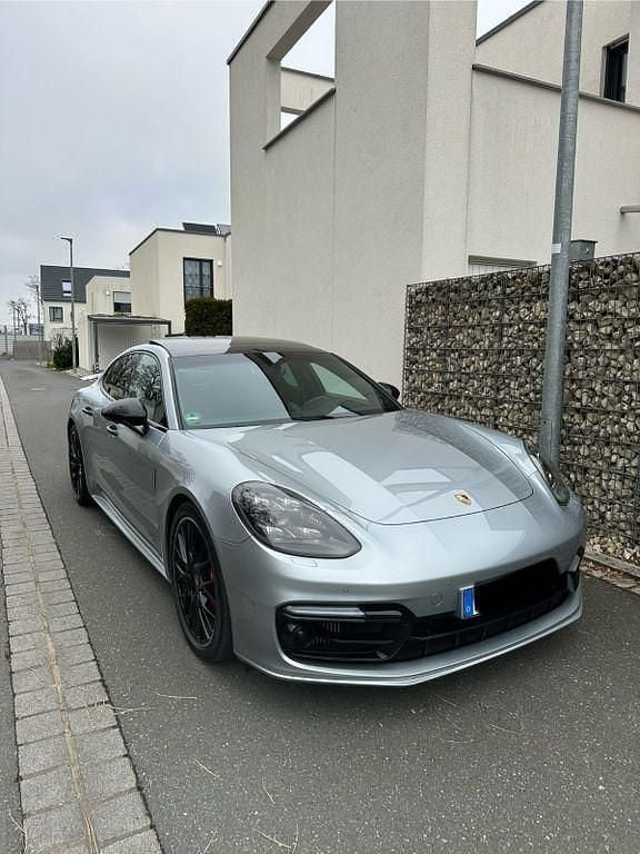 Silber Gebraucht 2019 Porsche Panamera GTS Limousine | 72.500 € (Guter Preis) - Bild 1/4