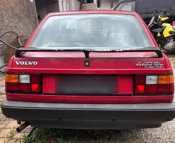 Gebraucht Volvo 440 102 PS (75 kW) 1990 Rot Kleinwagen