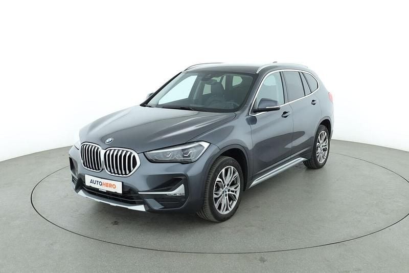 Grau Gebraucht 2019 BMW X1 xLine SUV | 23.480 € (Etwas zu teuer) - Bild 1/3