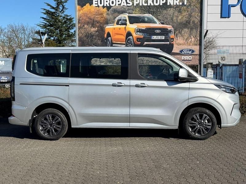 Neu Ford Tourneo Titanium 136 PS (100 kW) 2026 Moondust silver metallic Van / Kleinbus