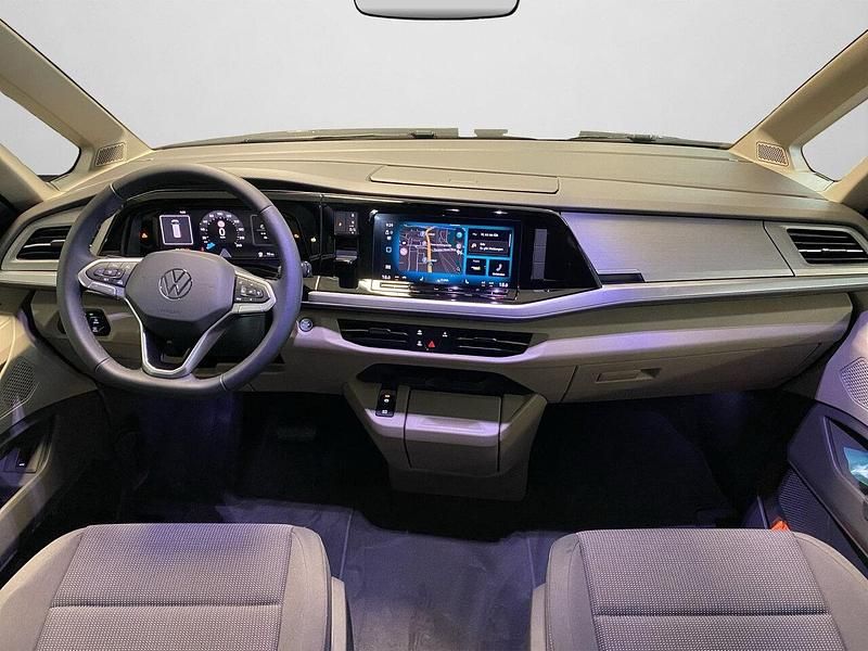 Second-hand VW Multivan 150 CP (110 kW) 2026 Gri Monovolum