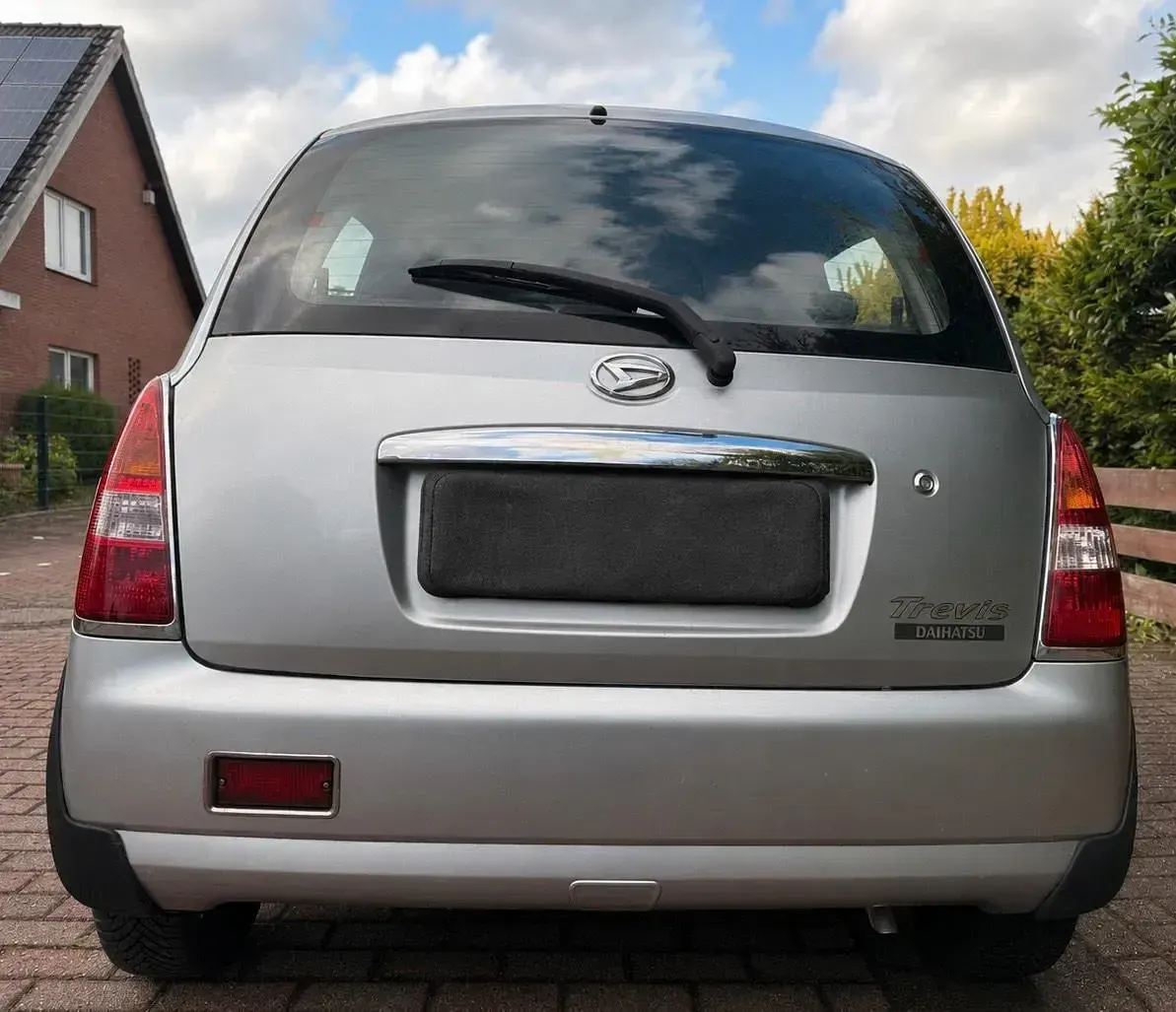 Gebraucht Daihatsu Trevis 58 PS (42 kW) 2009 Silber Kleinwagen