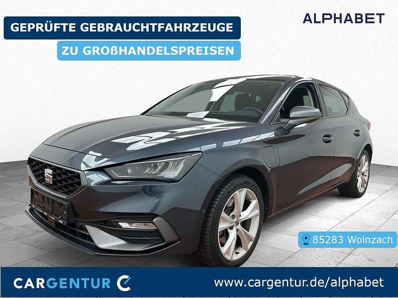 Magnetic grau metallic Gebraucht 2021 Seat Leon FR Limousine | 19.990 € (Fairer Preis) - Bild 1/2