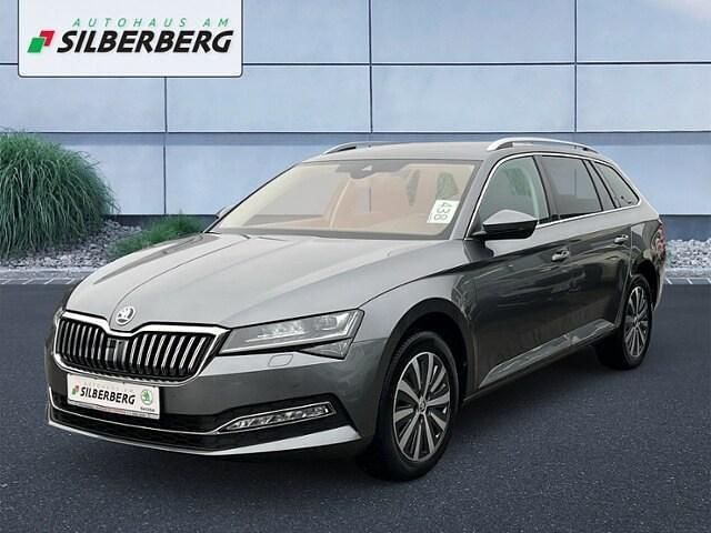 Gebraucht Skoda Superb Style 150 PS (110 kW) 2023 Graphitegrau metallic Kombi