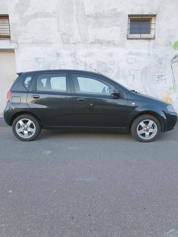 Schwarz Gebraucht 2007 Chevrolet Kalos Kleinwagen | 2.200 € (Etwas zu teuer) - Bild 1/4