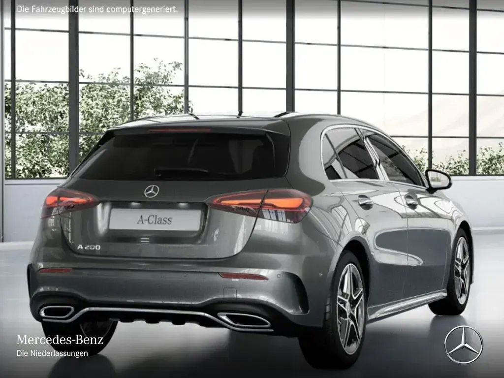 Gebraucht Mercedes A200 AMG 163 PS (119 kW) 2025 Grau Limousine